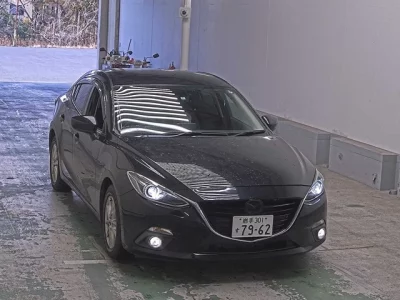Mazda AXELA  с аукциона в Японии