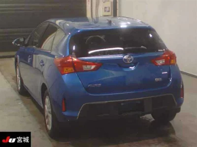 Toyota AURIS  с аукциона в Японии