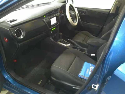 Toyota AURIS  с аукциона в Японии