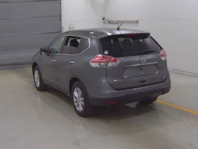 Nissan X-TRAIL  с аукциона в Японии