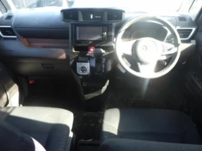 Toyota TANK  с аукциона в Японии