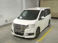 Honda STEP WAGON лот № 4180 оценка 3.5  с аукциона в Японии 3