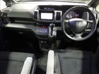 Honda STEP WAGON лот № 4180 оценка 3.5  с аукциона в Японии 2