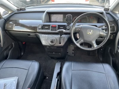 Honda ELYSION  с аукциона в Японии