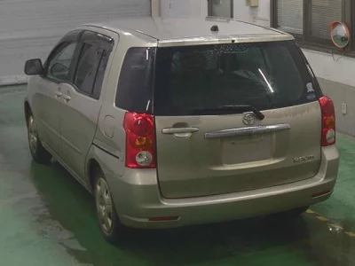 Toyota RAUM  с аукциона в Японии