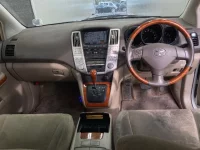 Toyota HARRIER лот № 270 оценка 3.5  с аукциона в Японии 3