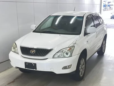 Toyota HARRIER  с аукциона в Японии