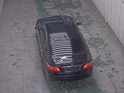 Lexus LS  с аукциона в Японии