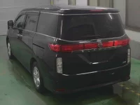 Nissan ELGRAND лот № 166 оценка 3.5  с аукциона в Японии 1