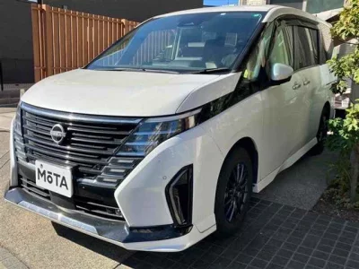 Nissan SERENA  с аукциона в Японии