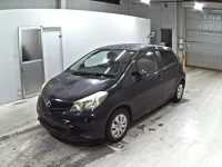 Toyota VITZ лот № 2205 оценка 3.5  с аукциона в Японии 3