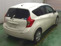 Nissan NOTE лот № 171 оценка 3.5  с аукциона в Японии 6