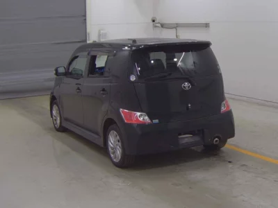 Toyota BB  с аукциона в Японии
