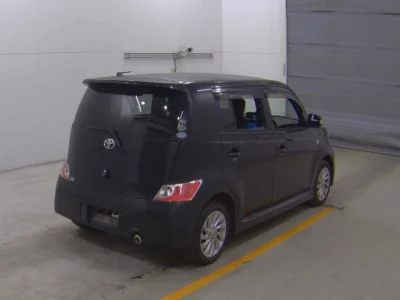 Toyota BB  с аукциона в Японии