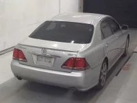 Toyota CROWN лот № 5094 оценка 3  с аукциона в Японии 3