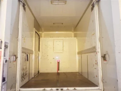 Toyota DYNA  с аукциона в Японии