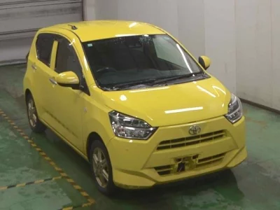 Toyota PIXIS EPOCH  с аукциона в Японии