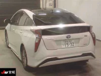 Toyota PRIUS лот № 765 оценка 3.5  с аукциона в Японии 1