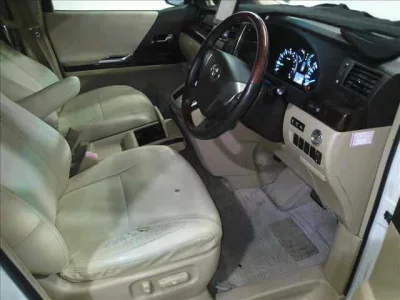 Toyota ALPHARD  с аукциона в Японии