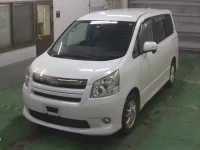 Toyota NOAH лот № 199 оценка 3.5  с аукциона в Японии 5