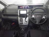 Toyota NOAH лот № 199 оценка 3.5  с аукциона в Японии 2