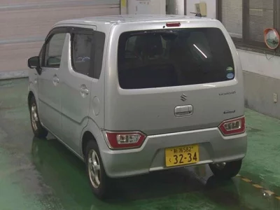 Suzuki WAGON R  с аукциона в Японии