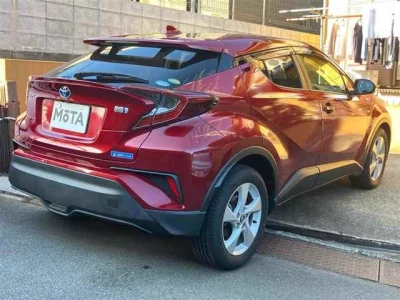 Toyota C-HR  с аукциона в Японии