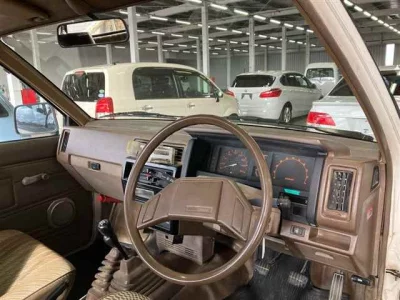 Nissan DATSUN PICKUP