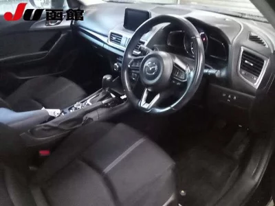 Mazda AXELA  с аукциона в Японии