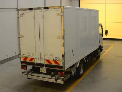 Isuzu ELF  с аукциона в Японии