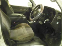 Toyota HIACE лот № 2008 оценка R  с аукциона в Японии 3