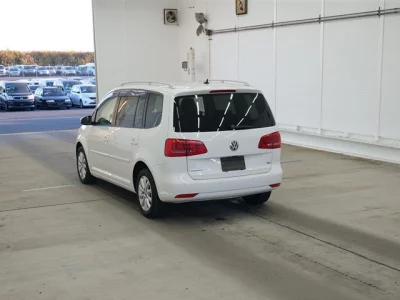 Volkswagen GOLF TOURAN