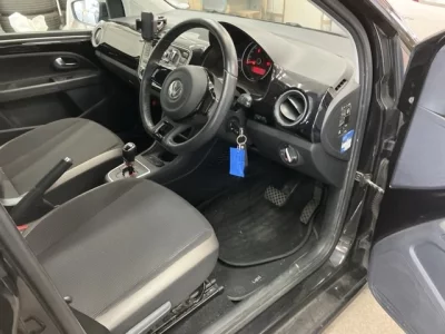 Volkswagen UP  с аукциона в Японии