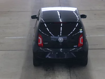 Volkswagen UP  с аукциона в Японии