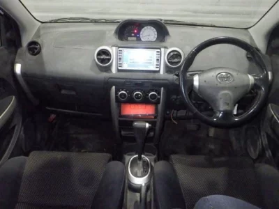 Toyota IST  с аукциона в Японии