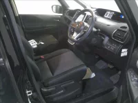 Nissan SERENA лот № 2013 оценка 3.5  с аукциона в Японии 3