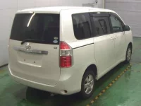 Toyota NOAH лот № 222 оценка 3.5  с аукциона в Японии 6
