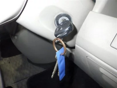 Toyota NOAH  с аукциона в Японии