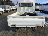 Toyota TOYOACE лот № 4008 оценка R  с аукциона в Японии 2