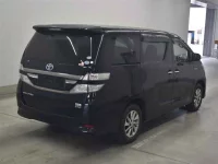 Toyota VELLFIRE лот № 70177 оценка 3.5  с аукциона в Японии 4