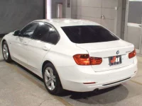 BMW 3-Series лот № 12 оценка 3  с аукциона в Японии 1