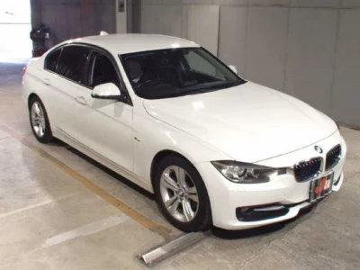 BMW 3-Series  с аукциона в Японии