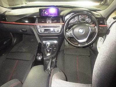 BMW 3-Series  с аукциона в Японии