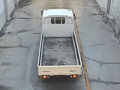 Isuzu ELF  с аукциона в Японии