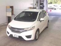 Honda FIT лот № 185 оценка 3.5  с аукциона в Японии 3