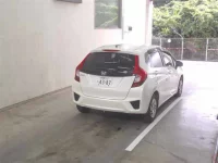 Honda FIT лот № 185 оценка 3.5  с аукциона в Японии 4