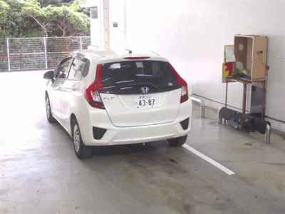 Honda FIT  с аукциона в Японии