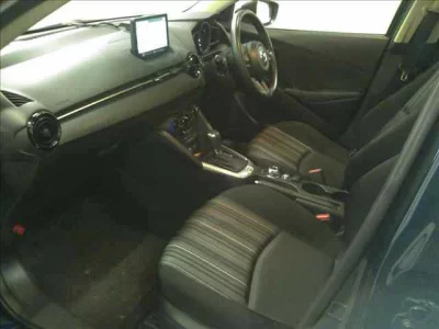 Mazda MAZDA2  с аукциона в Японии