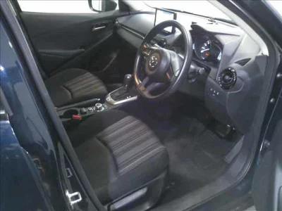 Mazda MAZDA2  с аукциона в Японии