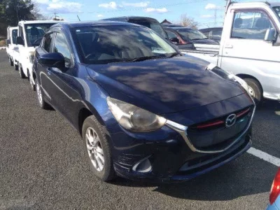 Mazda DEMIO  с аукциона в Японии